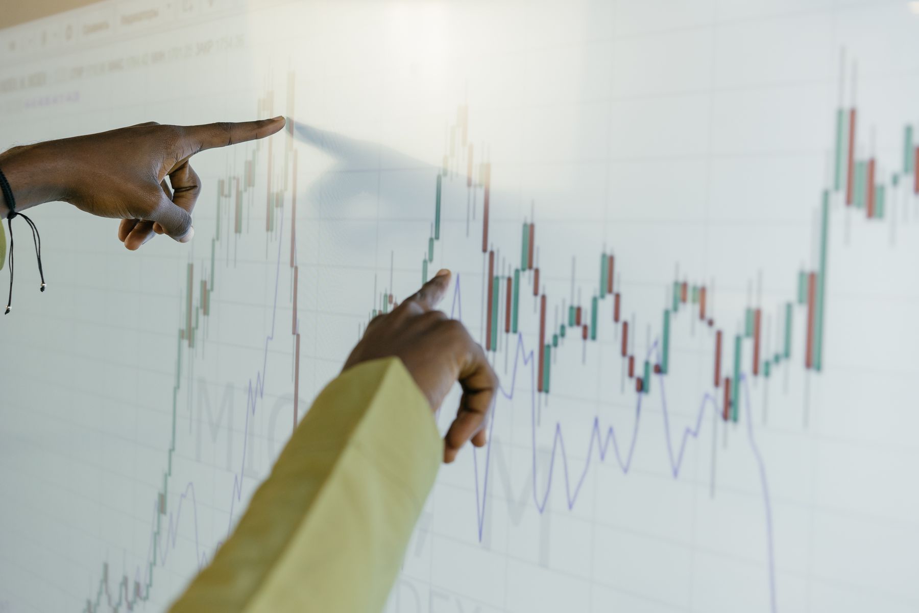 Financial market workflow supporting LLM Routing Filter, Score, Select, and Explain LLM Routing Filter, Score, Explain 什么是 LLM 路由？ 过滤、评分、选择并解释 LLM 路由 过滤、评分、解释